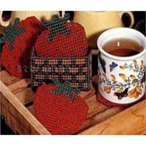 1 set, three-dimensional embroidery kit, three-dimensional cross-stitch strawberry fashion coaster placemat