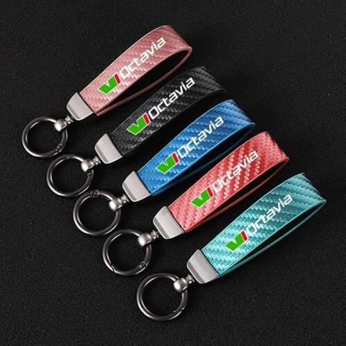 Carbon Leather Car Key Chain 360 Degree Rotating Horseshoe Rings For Skoda Octavia 2 3 VRS mk2 mk3 a7 5e octavia styling Car
