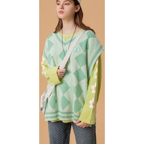 Women Sweater Vest Autumn 202 Korean Love Embroidery College Style V Neck Sleeveless Pullover Knitted Vest Woman Sweaters Tops