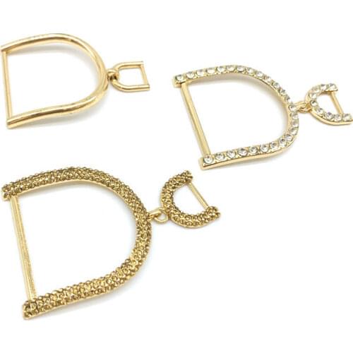 A pair of Metal D Shape Buckles Fashion Rhinestone Clip Clasp for DIY Shoes Bag Garment Hardware Decoration Accessories 3 Styles