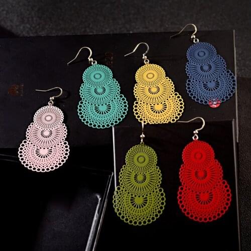 Classic Women Hollow Pink Flower Drop Earring For Women Ethnic Bohemia Big Round Resin Earrings Gypsy Tribe Fashion Jewelry