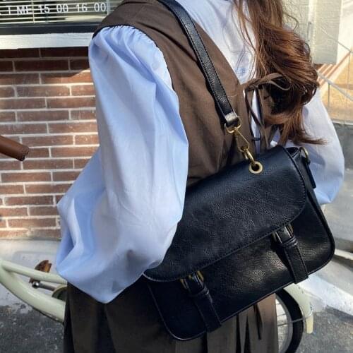 2021 New Arrival Wax Skin One Shoulder Messenger Bag Women Retro Cambridge Bag College Style Handbag for Girls Body Cross Bag