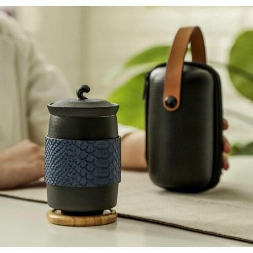 Japanese tea and water separation mug creative personality ceramic tea cup breakfast milk cup with anti-scalding leather case