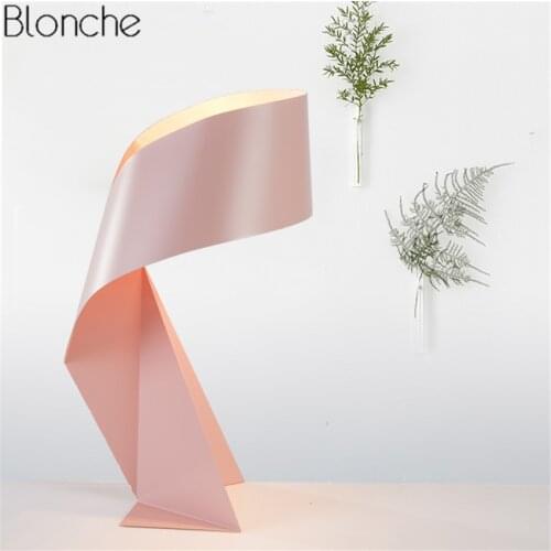Nordic Macaron Desk Lamp Modern Minimalist Table Lamp for Living Room Bedroom Bedside Study Light Fixture Origami Decor Style
