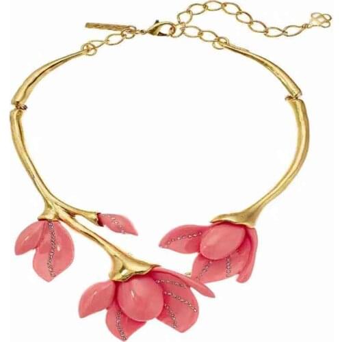 2019 Amybaby Luxury Fashion Lily Flower Crystal Resin Womens Beautiful Stud Earring Necklace Jewelry For Party