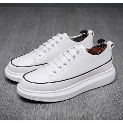White Fashion Men Leather Casual Shoes Lightweight Breathable Skateboard Flats Shoes New Luxury Mens Outdoor Walking Sneakers
