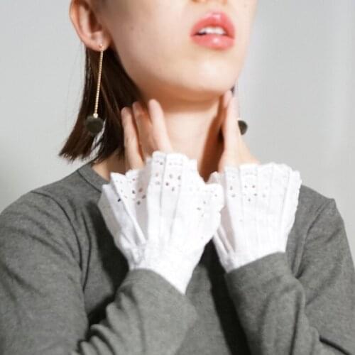 Department Lace Pleated Hollow Lace Fake Sleeve Decorated Cuffs Pearl Arts Department pure cotton hollow organ cuffs decora