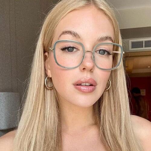 2021 New Fashion Luxury Metal Square Anti-blue Glasses Women Vintage Optical Transparent Eyeglasses Frame Oculos Feminino