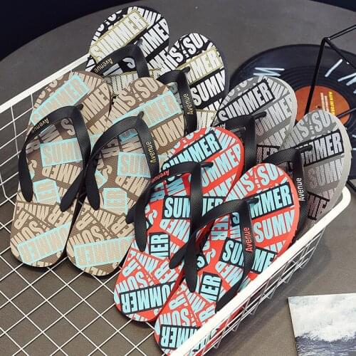 2021 New Lightweight Male Non-slip Letter Graffiti Slippers Simple Beach Shoes Personality Outdoor Comfortable Flip-flops