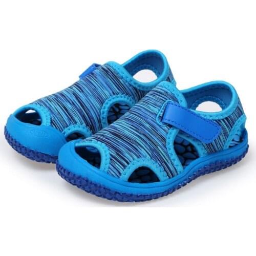 Hollow Out Summer Shoes for Kids 2021 Hollow Out Beach Footwear Breathable Sandals for Boy and Girl Flat With Quick Dry Sandals