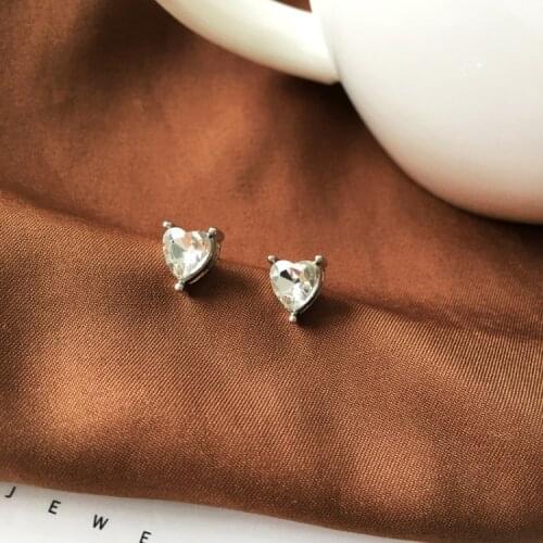 Mini Cute Rhinestone Shiny Stud Earrings Brief Love Vogue Baroque Earrings