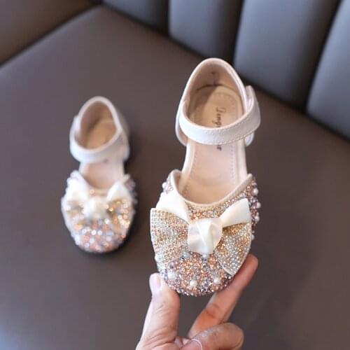 Girls Sandals New 2021 Summer Pearl Children Shoes Student Beach Shoes Soft Sole Kids Flats Sweet Party Fashion Show Shoes E971