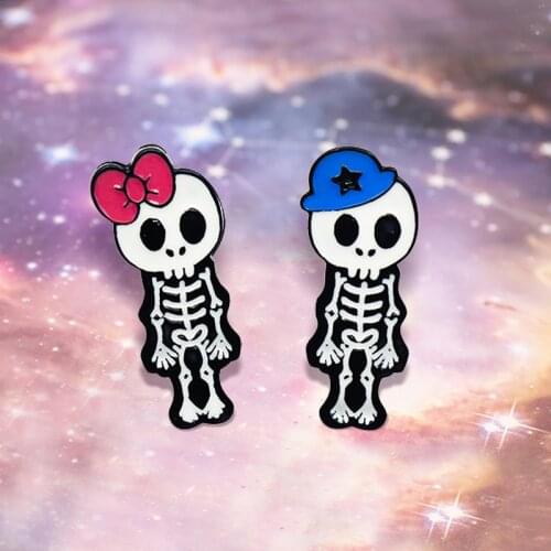 Skeleton Brooches Boys and Girls Red bow Best Friend Skeleton Skull Enamel Pins Badge Lapel For Friend Jewelry Gift Wholesale