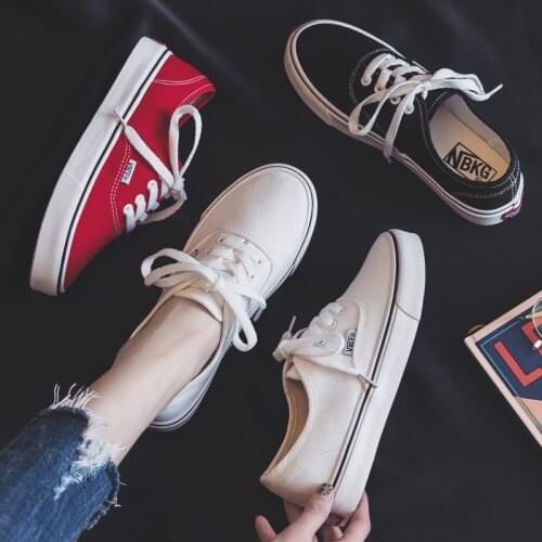 Chic Shoes Women Spring Autumn Sneakers Pure Color Lace Up Low Trainers Girl Students Casual Shoes 35-40 Good Quality White Shoe