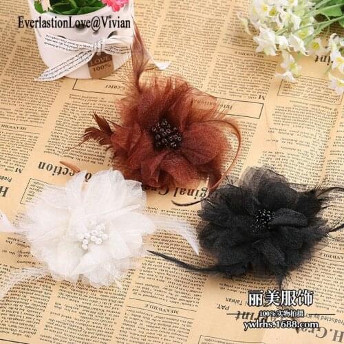 New Elegant Delicate fabric organza flower brooches pins Feather Bead brooches Vintage Brooch for women Birthday Christmas Gift
