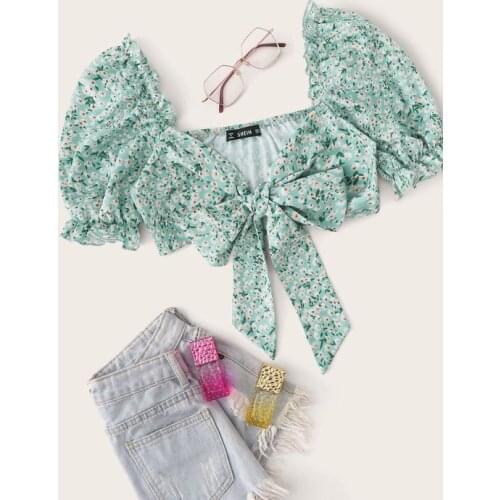2Pcs Little Girls Summer Outfit, Floral Print Puff Short Sleeve Knotted Crop Tops + Rough Selvedge Ripped Denim Shorts 1-7Years