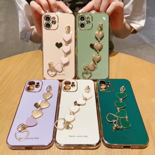 Phone Case For iPhone 12 11 Pro X XR XS Max 7 8 Plus SE 2 Luxury Electroplated Gold Love Heart Hand Bracelet For iPhone 12 Case