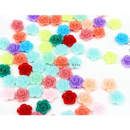 700pcs Rose Flower Acrylic Beads 13mm Assorted Pastel Color Mix Plastic Kawaii earring studs Girl flatback Deco acrylic cabs
