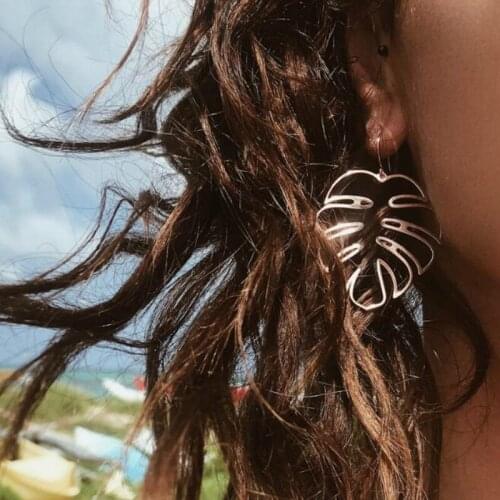 Fashion Brand New Simple Coconut Tree Leaf Earrings for Women Simple Gold Color Hollow Leaf Statement Drop Earrings Jewelry