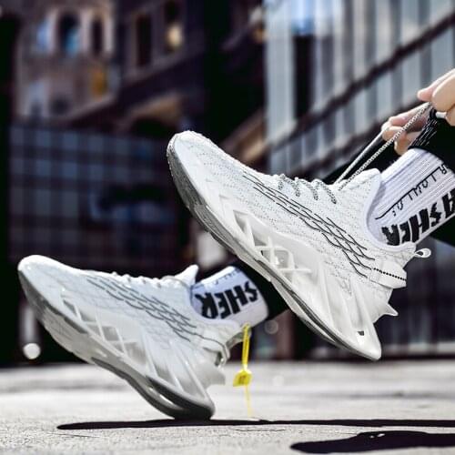 New Blade Elastic Rubber Negative Blade Shoes Socks Lovers Shoes Luminous Shoes Increased Walking Fitness Shoes Casual Shoes