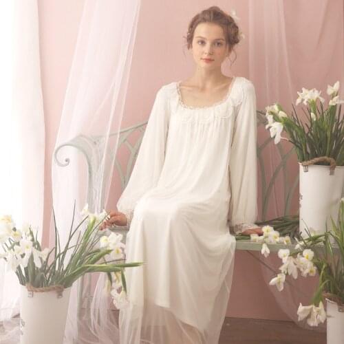 Free Shipping 2017 New Autumn Two layers Princess Nightdress Vintage Pijamas Womens Long Nightgown Pink and White Nightshirt