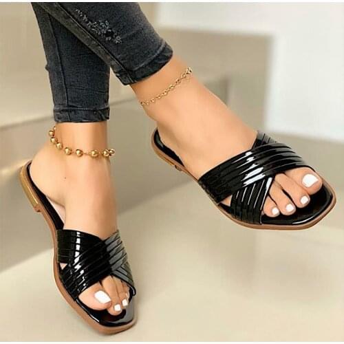 Ladies Slippers Beach Summer Shoes 2021 Women Slip on Bling Flat Slides Outdoor Shoes Female Casual Sandals Plus Size