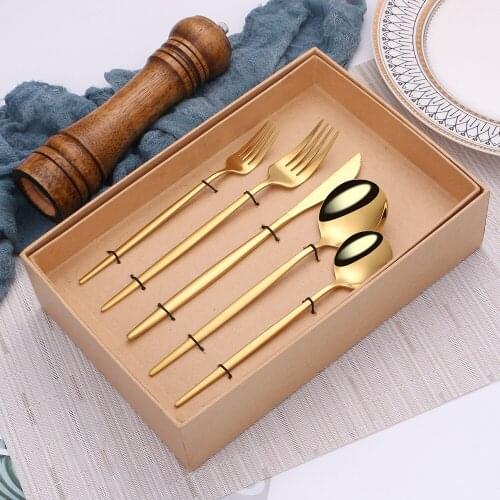 30 Pcs Thin Glossy Gold Steel Cutlery Tableware Set Dinnerware Dinner Flatware Set Gift Box Forks Knives Spoons Set Silverware