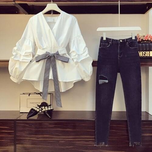 Womens clothing new style fat sister in spring 2021 mm THIN V-neck Shirt Top jeans foreign style age reducing suit