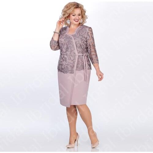 Latest Arrival Exquisite Lace Mother of the Bride Dresses Short V Neckline with 3/4 Sleeves Wedding Party Dresses Knee Length