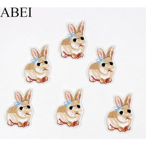 10pcs/lot Embroidered Iron On Lovely Rabbit Patches Cartoon Animal Stickers DIY Clothes Garments Jeans Bags Appliques Badge