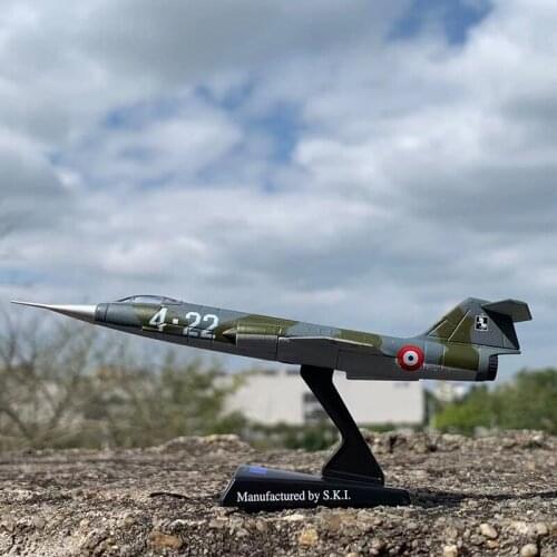 U.S. American Army F104 aircraft 1/129 scale starfighter airplane models adult children toys for display show collections