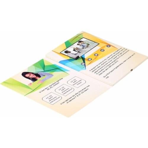 Custom made 4.3inch Screen Brochure Universal Video Greeting Cards Fashion Design Video Advertising Cards with free printing