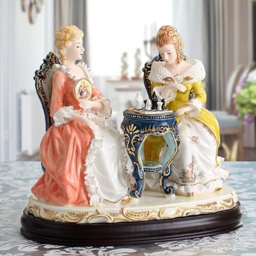 EUROPE CERAMIC GIRLS LADY STATUE HOME DECORATION ACCESSORIES CRAFT ROOM DECORATION VINTAGE GIRL ORNAMENT PORCELAIN FIGURINE GIFT
