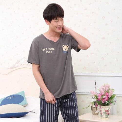 Men pajamas summer cotton short sleeve knee length pants men new 2019 cute cartoon two piece thin pajama sets mens pajama set
