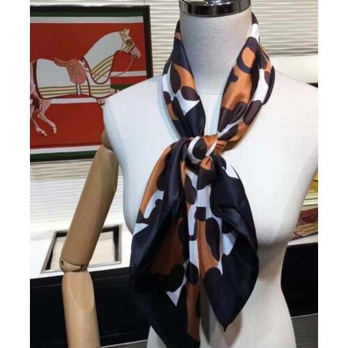 2021 new arrival autumn spring classic leopard 100% pure silk scarf twill hand made roll 90*90 cm shawl wrap for women lady