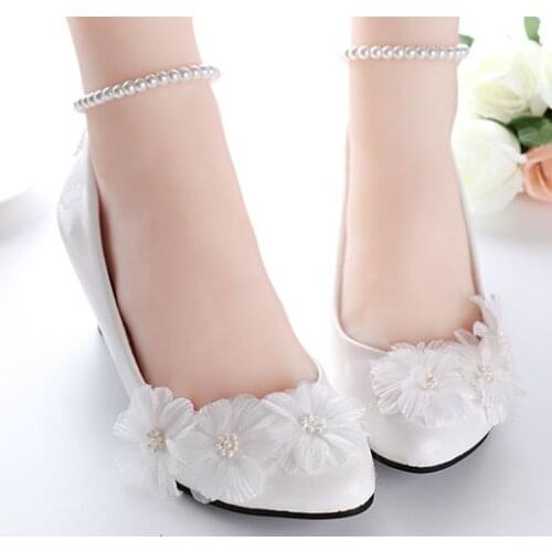 White wedding shoes for women beading pearls ankle straps bracelet female ladies bridal pumps shoes handmade party shoe