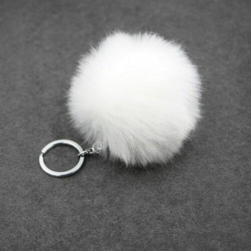 1 Pcs New Cute Car Key Ring Women Fur Key Chain Car Keychain 8cm Pompom 10 Colors with Pearl Bag Charm Car Key Chain Accessories