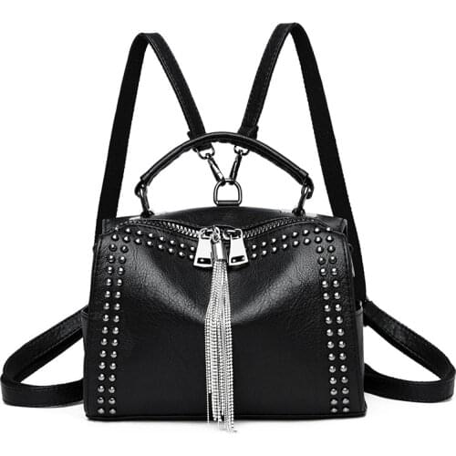 2021 Soft Leather Shoulder Bag Women Luxury Brand Women Leather Handbags Fashion Rivet Tassels Women Bag Black Crossbody Bags