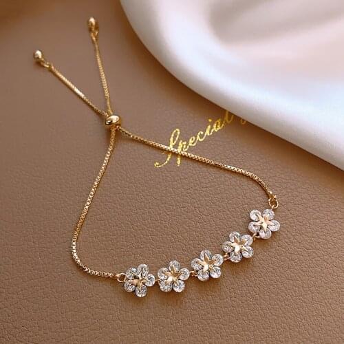 2021 Fashion Costume Jewelry New Korean Charm Gold Chain Crystal Star Flower Bracelets For Women Valentines Day Gift