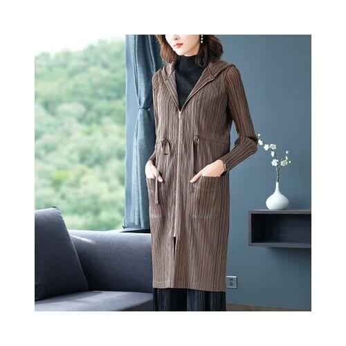 HOT SELLING Fashion trench coat fold long sleeve adjustable waist trench coat Popular hooded trench coat IN STOCK