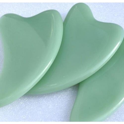 Guasha Stone Heart-Shaped Prevent Wrinkle Green Relax Muscle Guasha Scraper Stone for Unisex