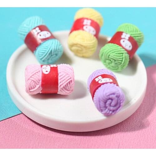 3Pcs Resin Yarn Ball Exquisite Handicraft Toys Vivid Color Refrigerator Magnets Resin Accessories for Photography