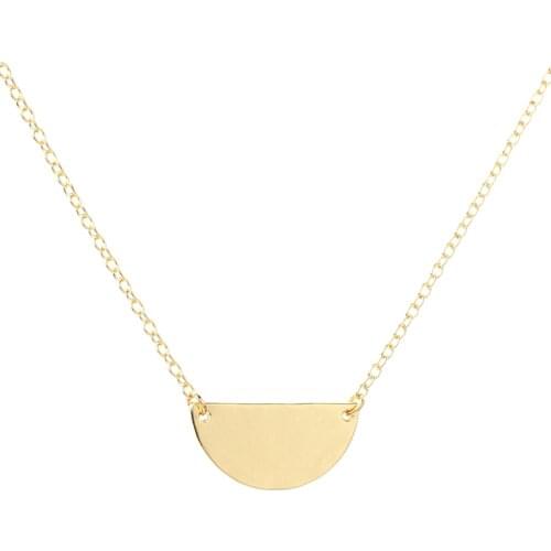 2017 Wholesale New Design Half Moon Pendant Necklace Hammered Half Moon Charm Necklace For Women