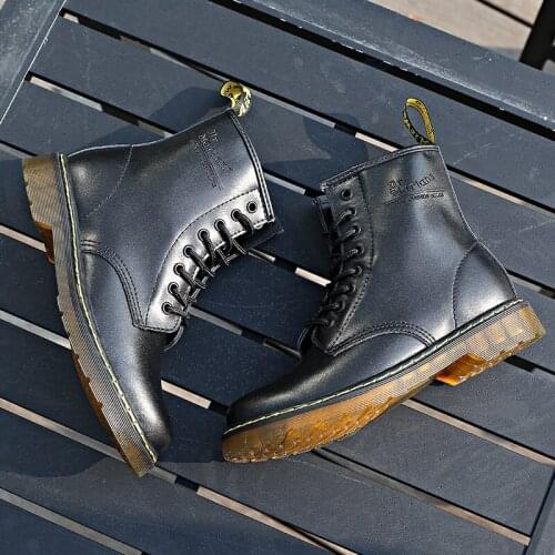 Mens leather boots winter plus velvet couple Martin boots men and women British leather 8-hole short boots DR tooling boots