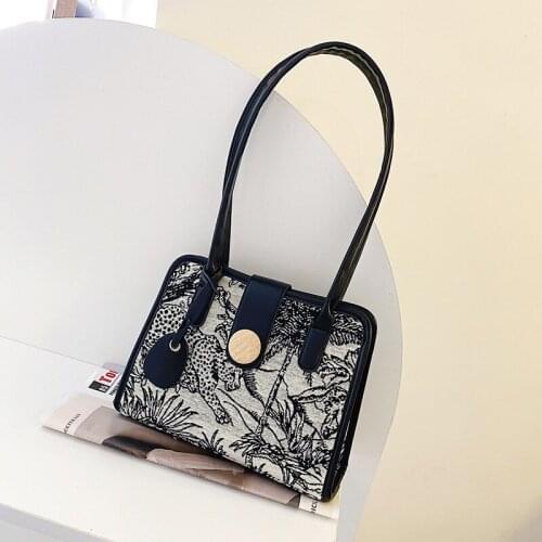 This Years Popular Small 2021 Fashion Womens Bag Summer Crossbody Bag Shoulder Underarm Small Square Bag hand tote