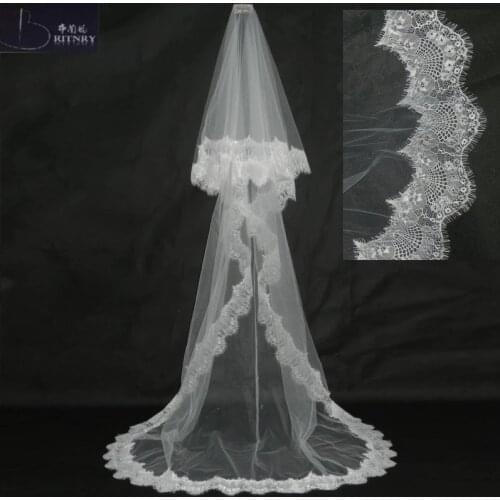 White Ivory Two Layers Wedding Veils Long Lace Edge Bridal Veil with Comb Wedding Accessories