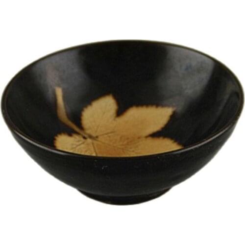 Collection of retro furnishings of black glazed maple leaf bowl in Song Jizhou kiln