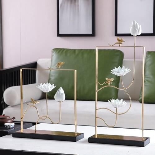 Creative Beautiful Blooming Ceramic White Lotus With Golden Dragonfly Staying Figurines Modern Home Living Room Decor Ornaments