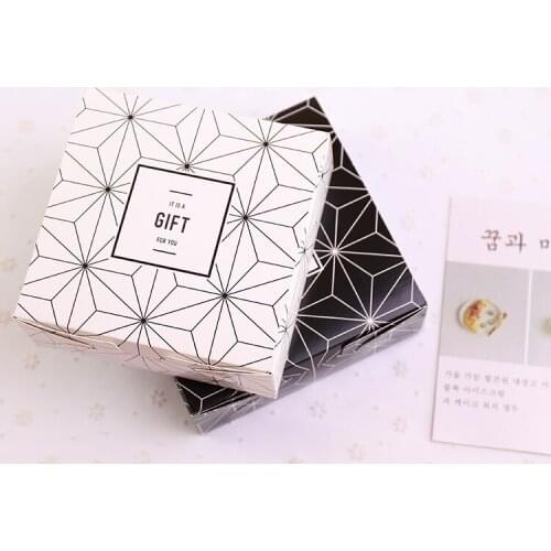 21*14*5cm gift food boxes disposable food containers,wedding favour cake boxes,Black white geometric figure gift cardboard boxes