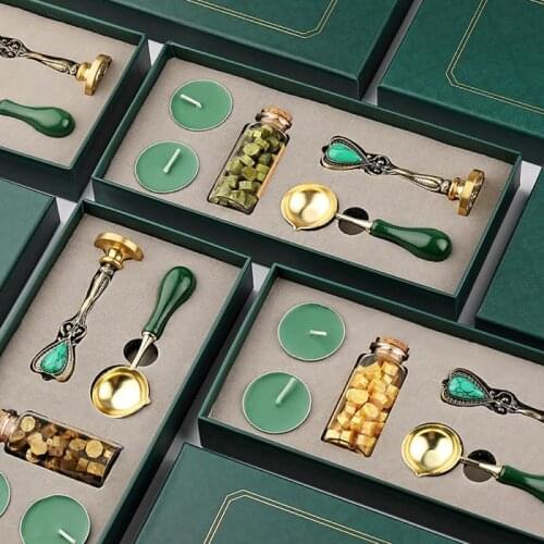 Vintage Lacquer Sealing Wax Seal Set Hand Account Scrapbook Wedding Invitation Envelope Decoration Seal Wax Box with Wax Pellet